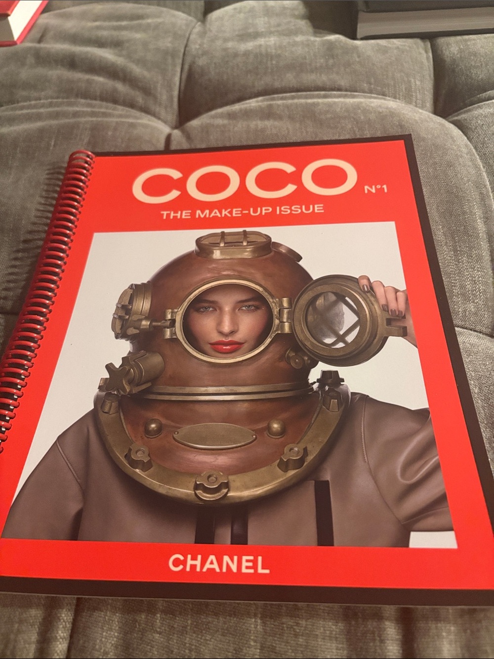 RARE Coco N 1 the make up issue